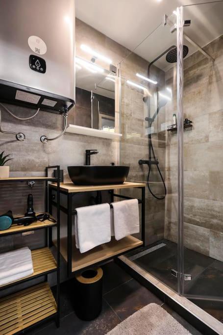 Apartment Blackwood Haven: Modern Escape